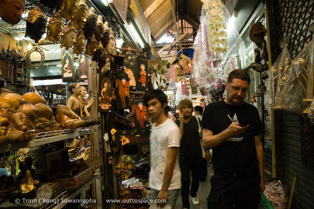 Communication to the world in Chatuchak Weekend Market