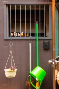 Hanging cleaning tools