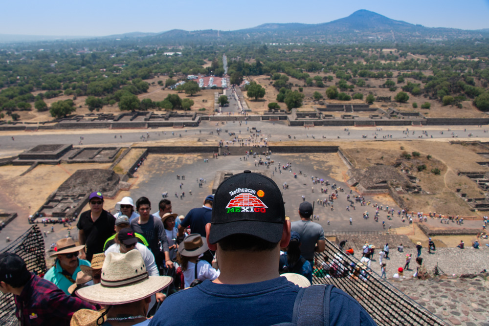 Getting down from Pyramid of the Sun